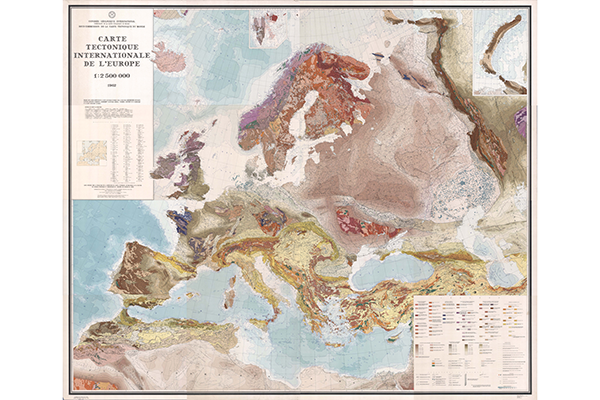 Международная тектоническая карта Европы (фрагмент)